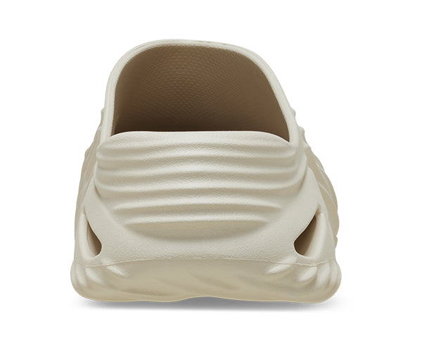 Unisex Crocs Echo Wave Clog