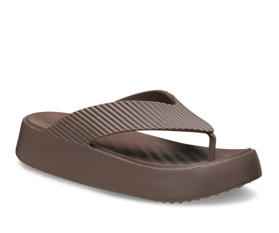 Women Crocs Getaway Groove Platform Flip